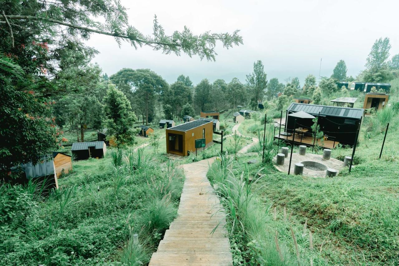 Bobocabin Gunung Mas, Puncak Tagalbato Esterno foto