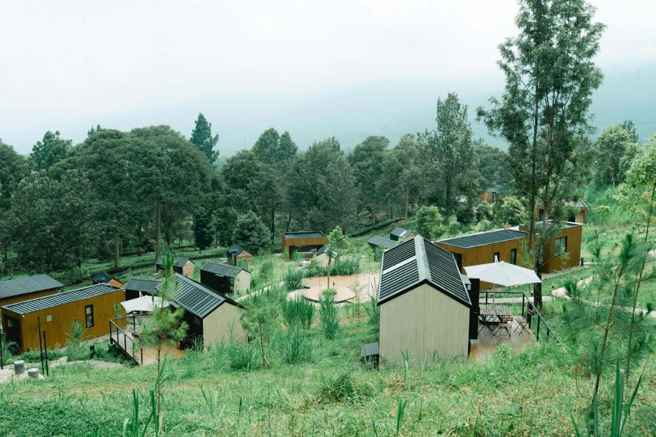 Bobocabin Gunung Mas, Puncak Tagalbato Esterno foto